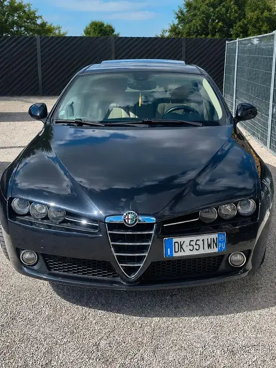 Alfa Romeo 159