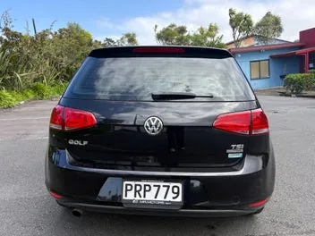 Volkswagen Golf 2013 photo 2