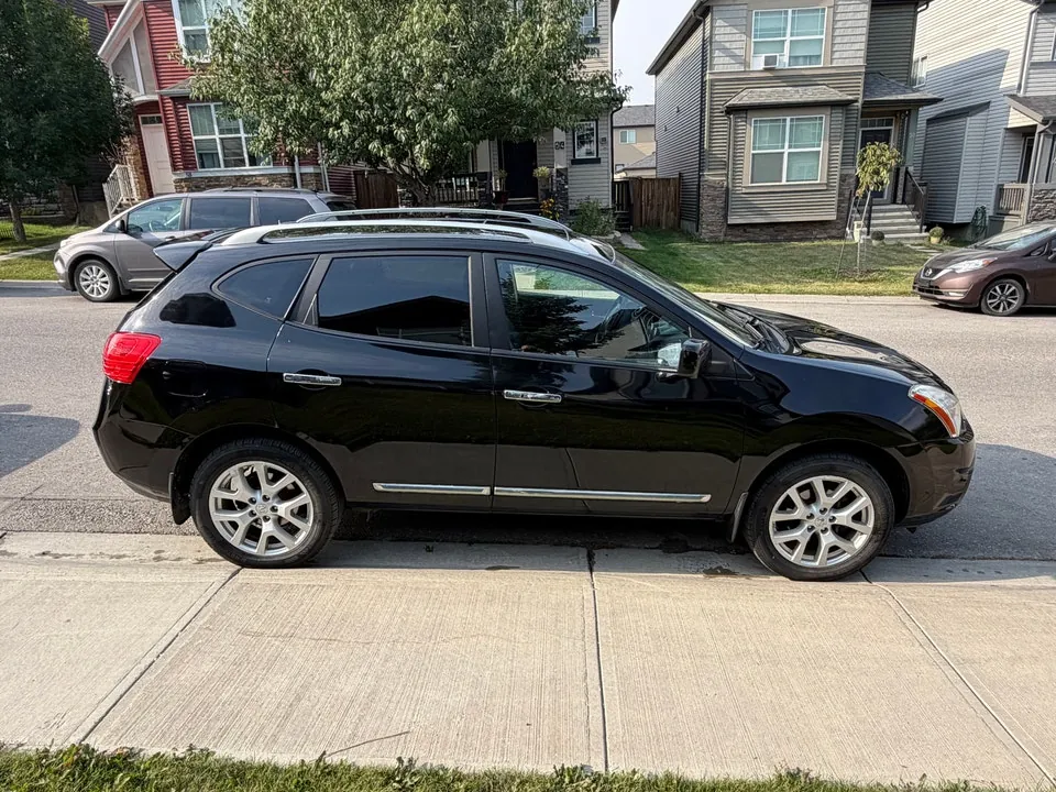 Nissan Rogue 2013 photo 2
