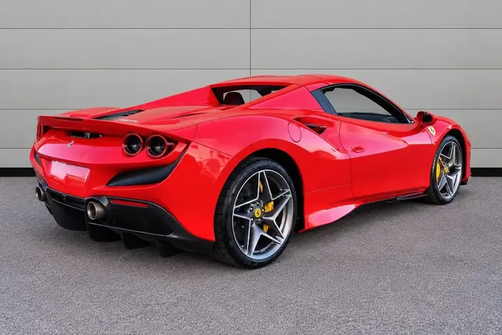 Ferrari F8 Spider 2022 photo 4