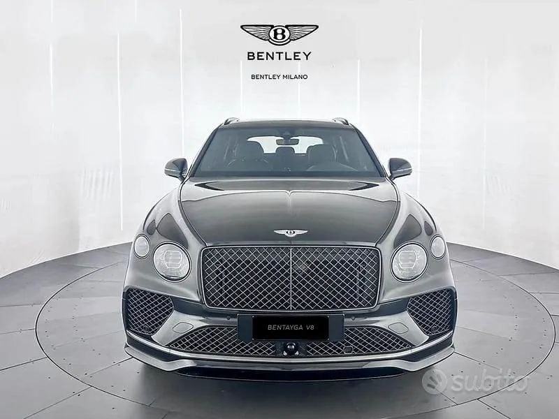 Bentley Bentayga 2026 photo 2