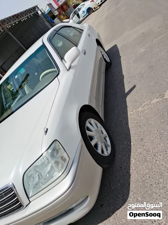 Toyota Crown 2002 photo 2