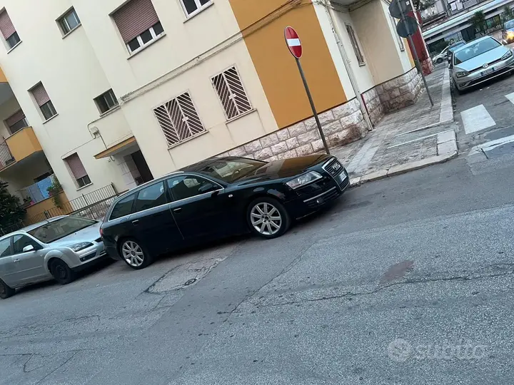 Audi A6 2011 photo 2