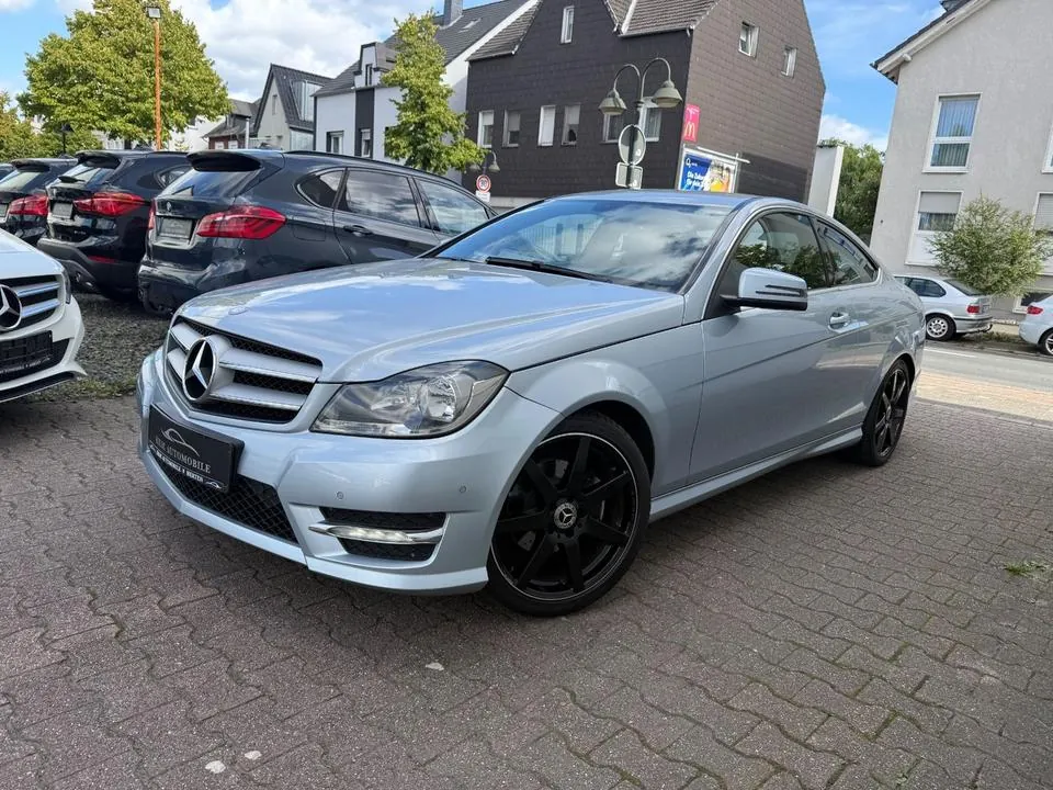 Mercedes-Benz C 200 Cgi Amg Coupe