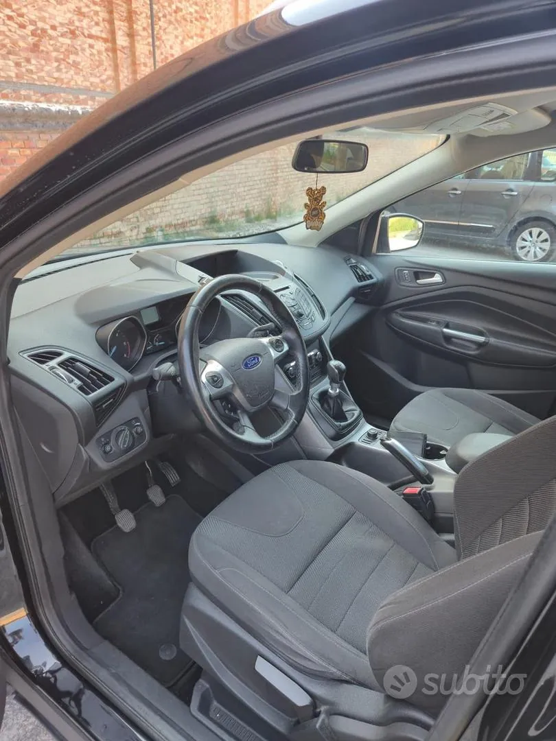 Ford Kuga 2014 photo 4