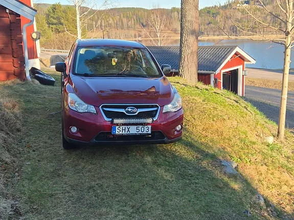 Subaru Xv 2012 photo 2