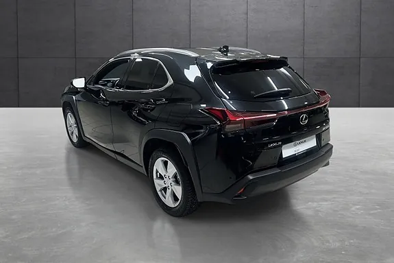 Lexus Ux300E 2025 photo 3