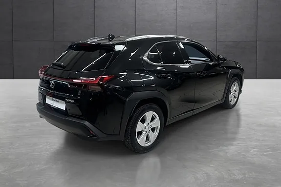 Lexus Ux300E 2025 photo 5