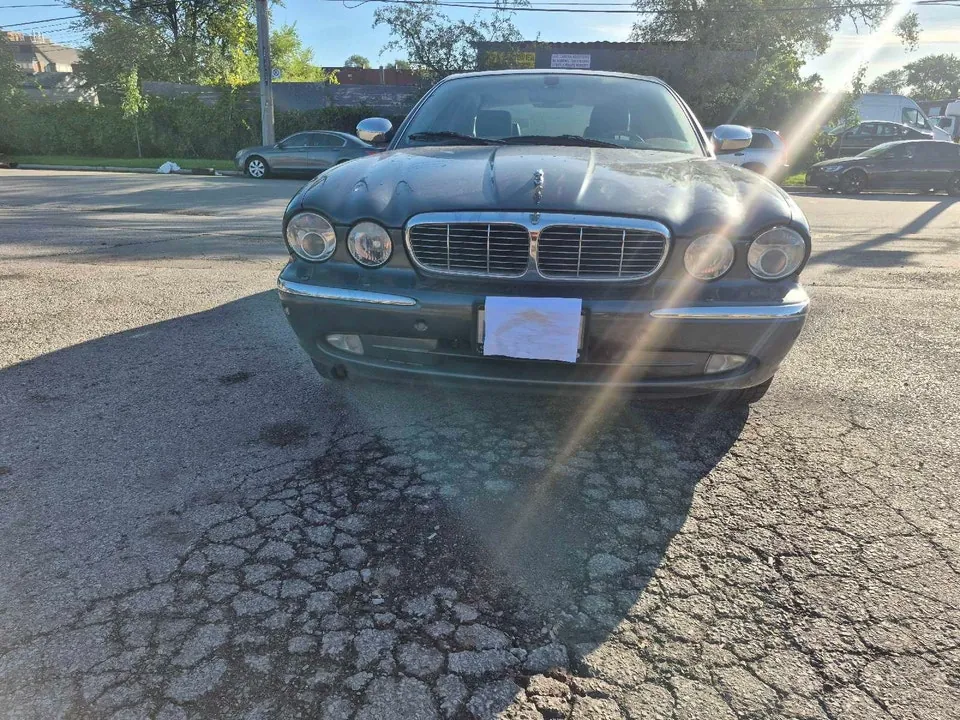 Jaguar Vanden Plas 2004 photo 5