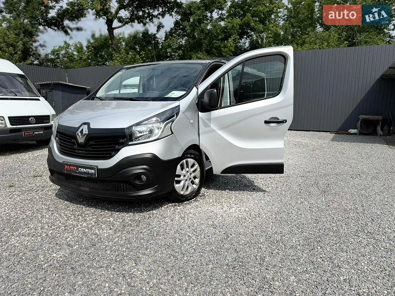 Renault Trafic 2018 photo 2