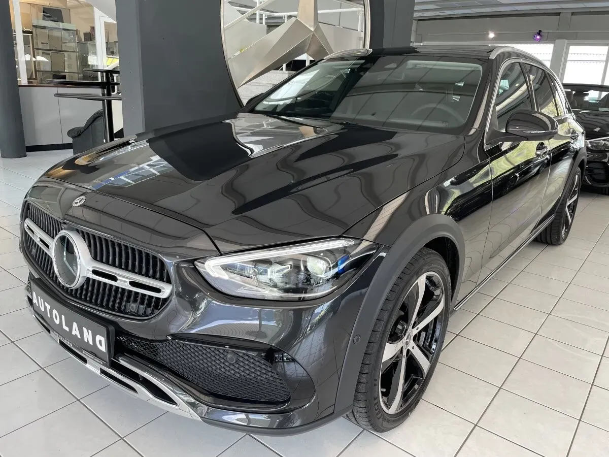 Mercedes-Benz C-Class 2022 photo 2