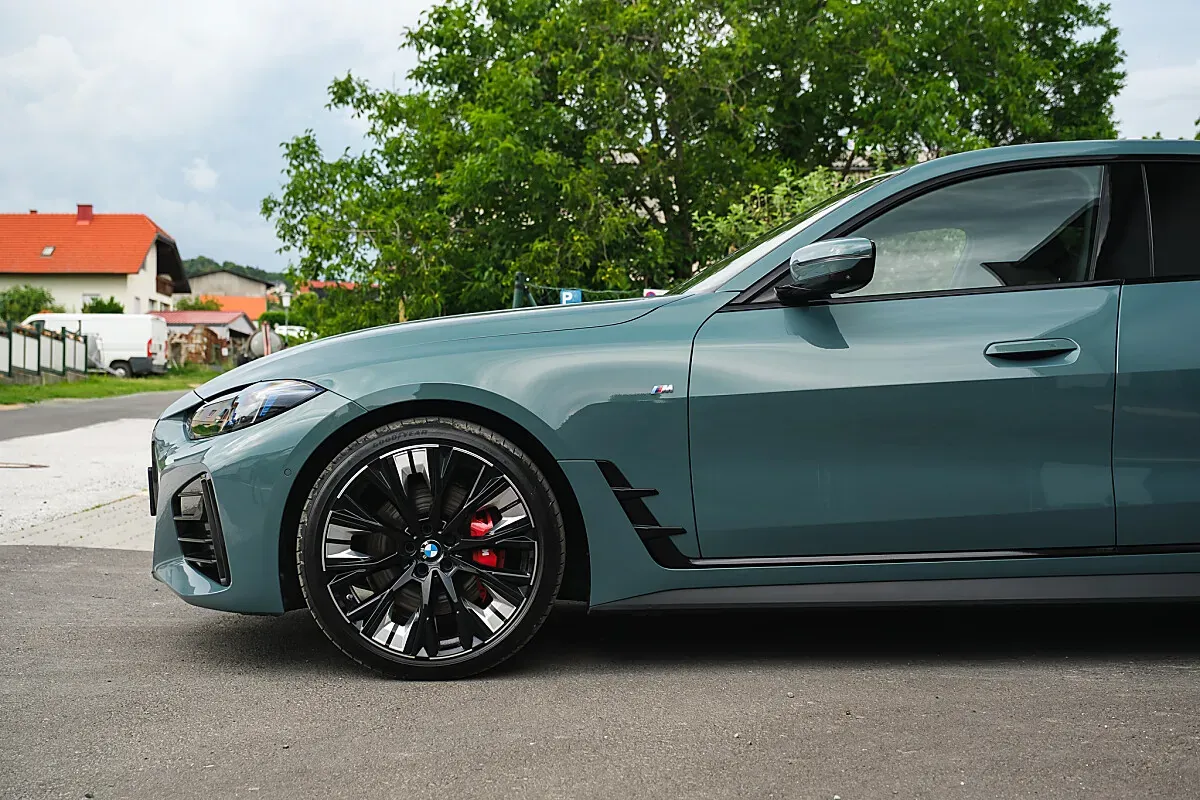 BMW 4 Series 2025 photo 5
