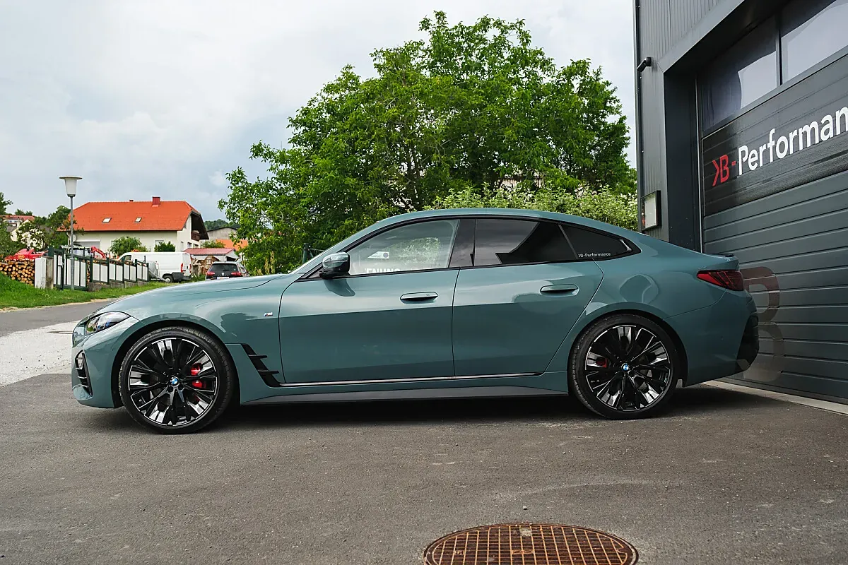 BMW 4 Series 2025 photo 4
