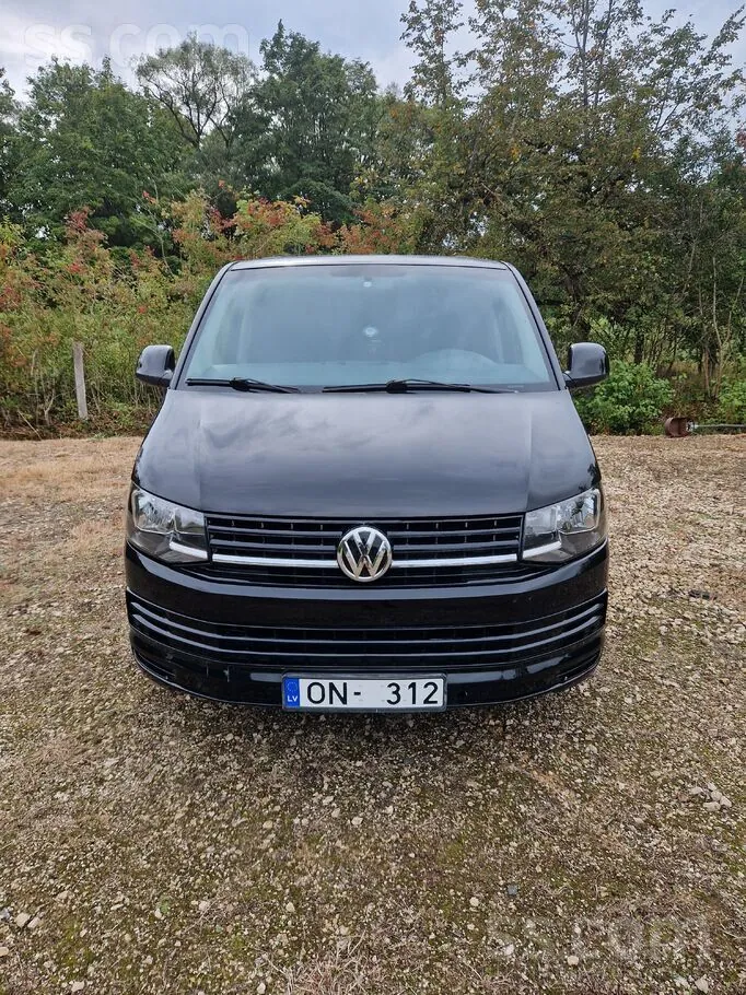 Volkswagen Caravelle 2010 photo 4