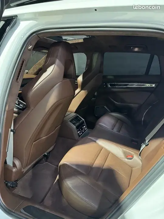 Porsche Panamera 2019 photo 5
