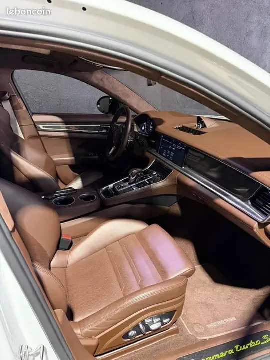 Porsche Panamera 2019 photo 3
