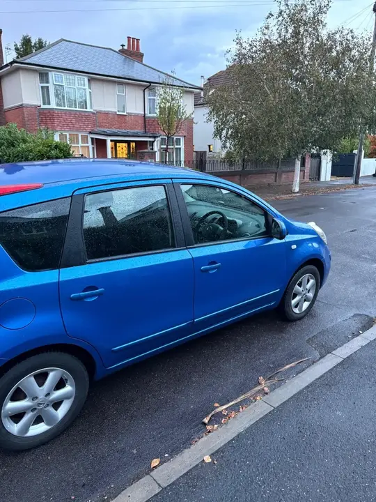 Nissan Note 2008 photo 4