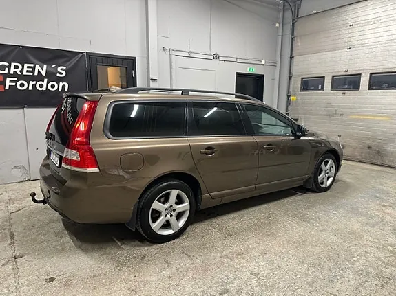 Volvo V70 2015 photo 3