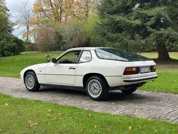 Porsche 924