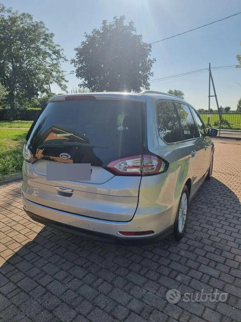 Ford Galaxy 2017 photo 3