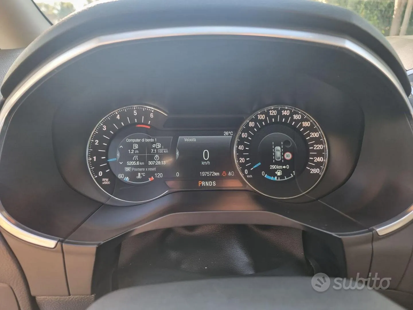 Ford Galaxy 2017 photo 2