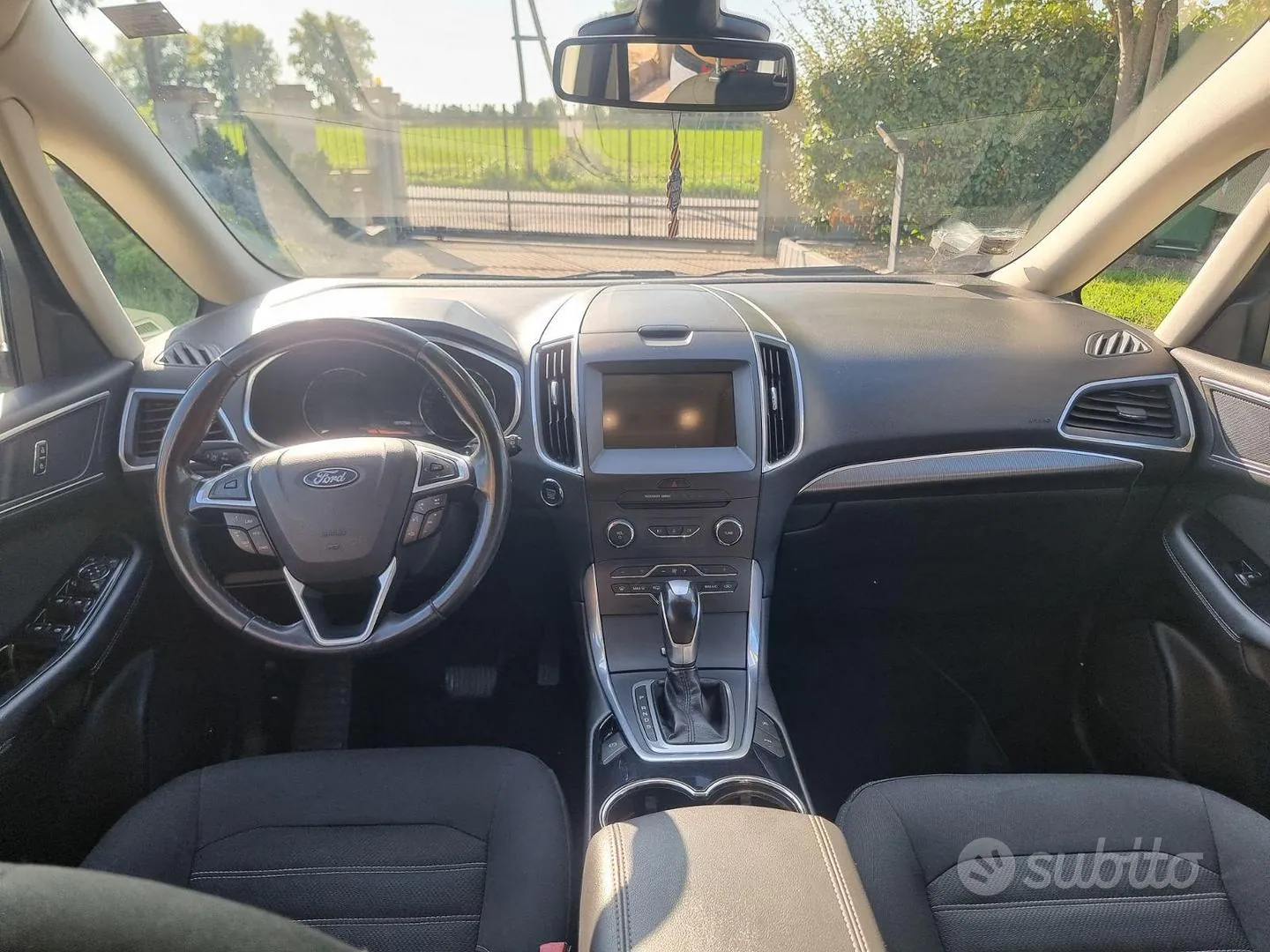 Ford Galaxy 2017 photo 5