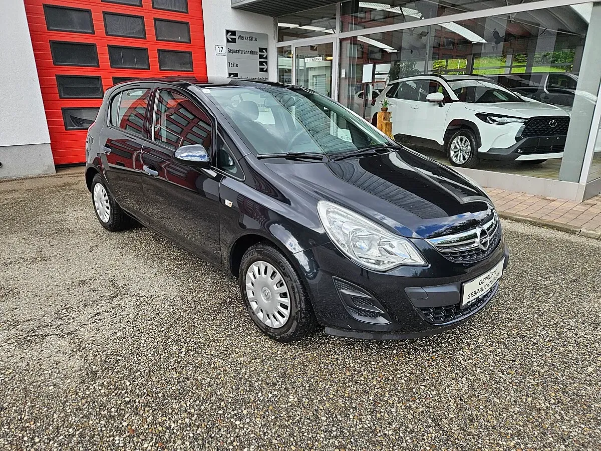 Opel Corsa 2012 photo 2