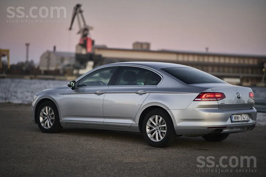 Volkswagen Passat B8 2017 photo 2