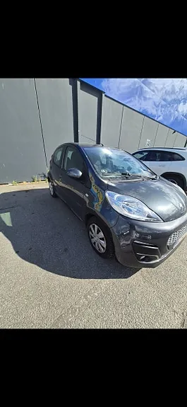 Peugeot 107 2013 photo 3