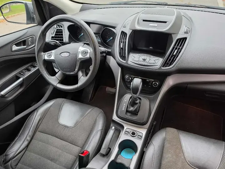 Ford Escape 2016 photo 4