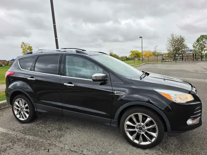 Ford Escape 2016 photo 3