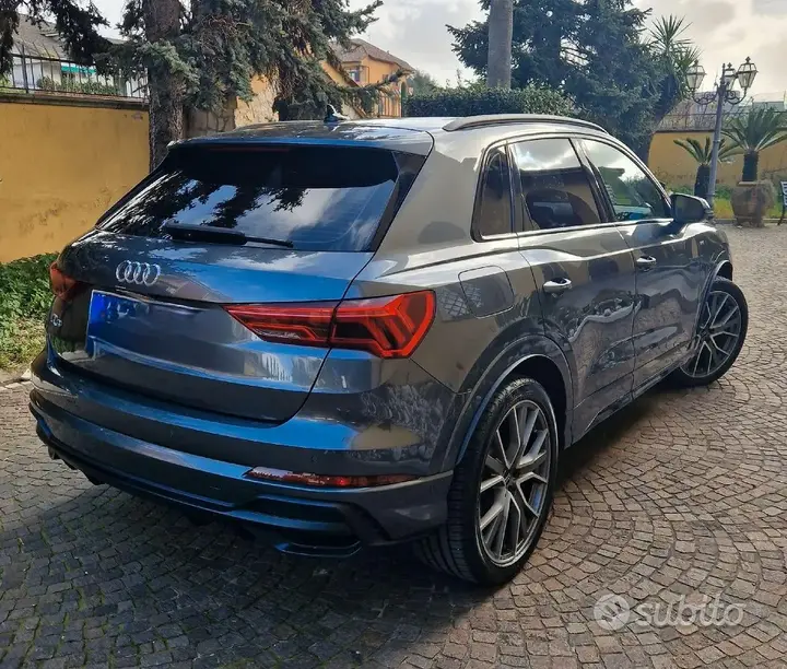 Audi Q3 2019 photo 2