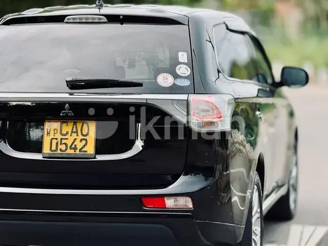 Mitsubishi Outlander 2015 photo 4