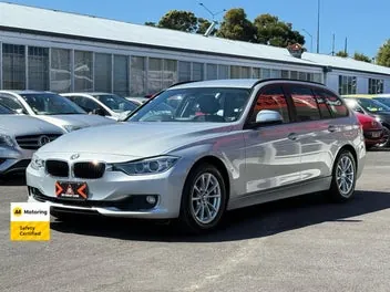 BMW 320I 2013 photo 4