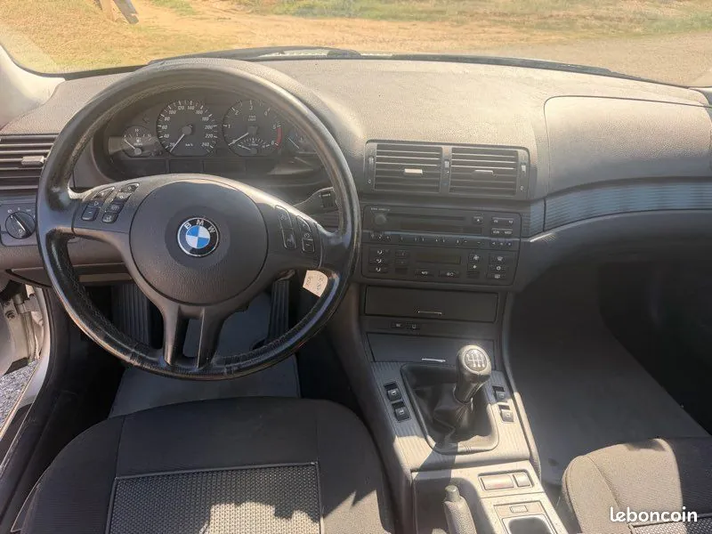 BMW 3 Series 2004 photo 4
