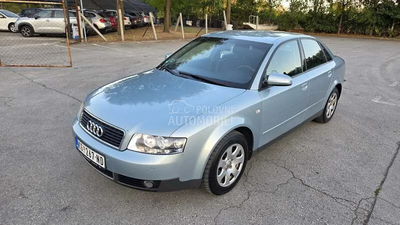 Audi A4 2003 photo 2