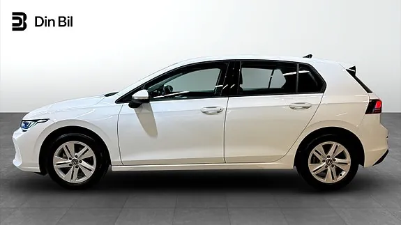 Volkswagen Golf I 2026 photo 2