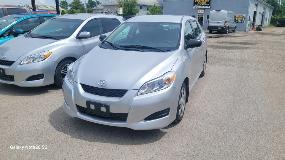 Toyota Matrix 2013 photo 2