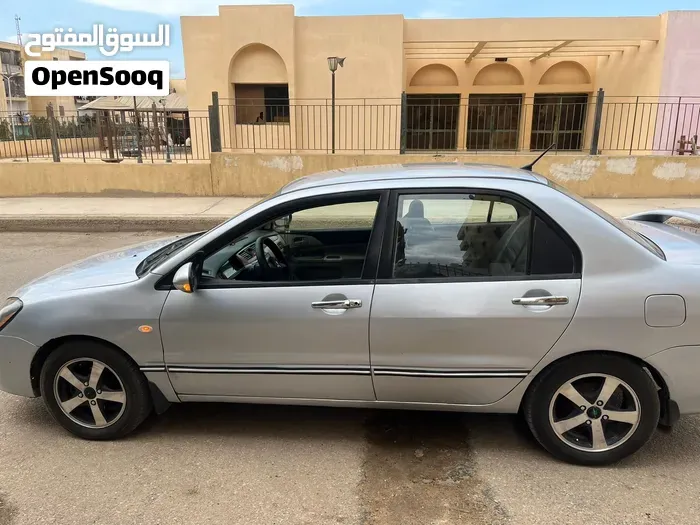Mitsubishi Lancer 2008 photo 2
