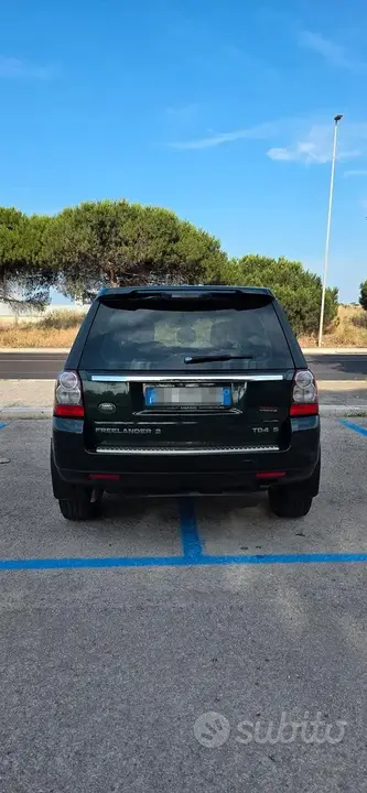 Land Rover Freelander 2012 photo 3