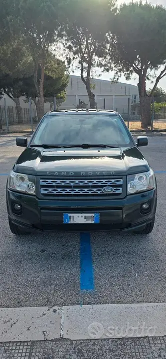 Land Rover Freelander 2012 photo 4