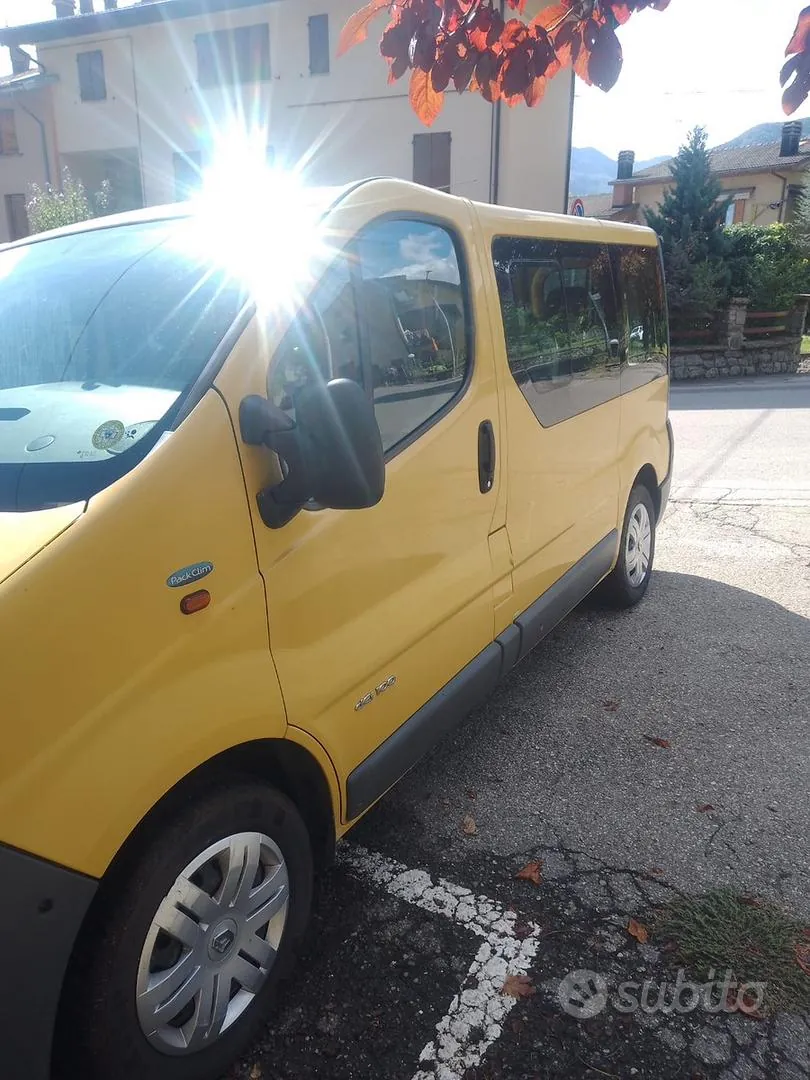 Renault Trafic 2006 photo 4