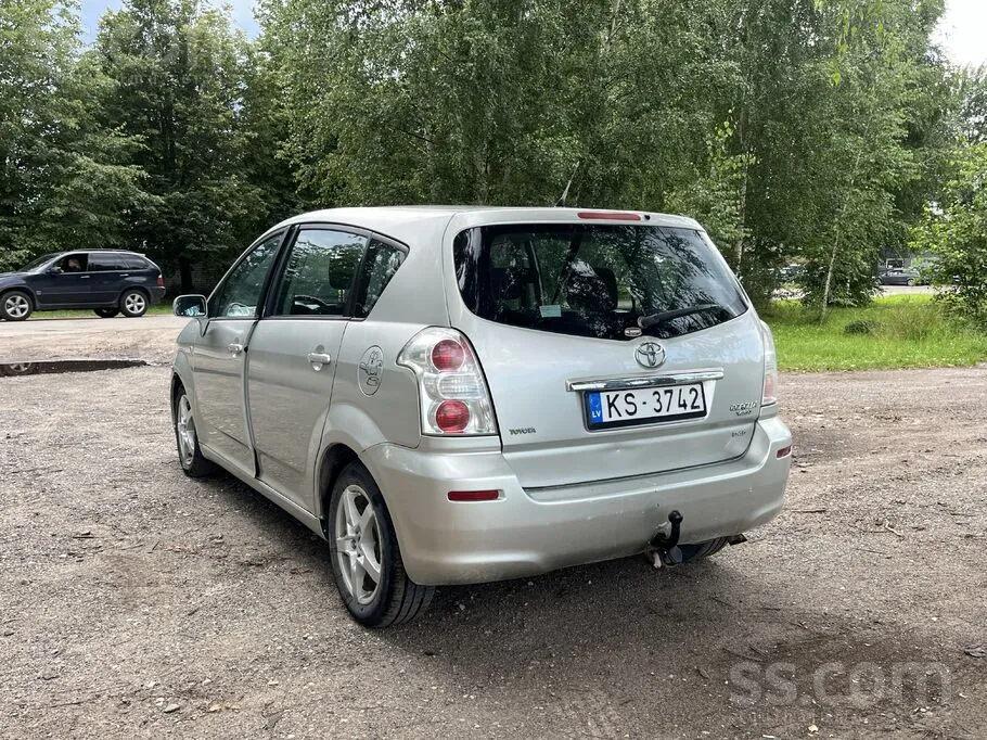 Toyota Corolla Verso 2007 photo 4