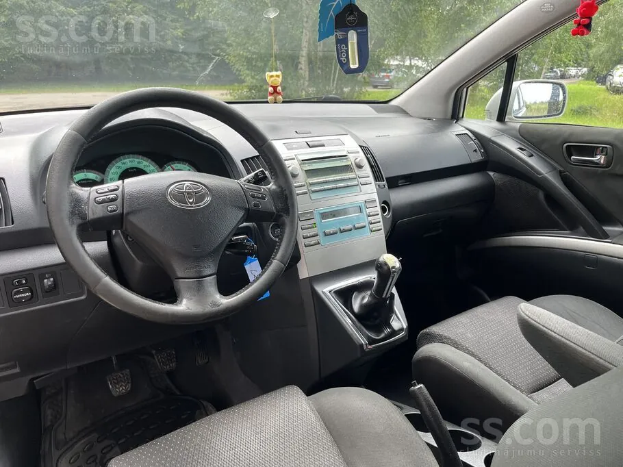 Toyota Corolla Verso 2007 photo 5
