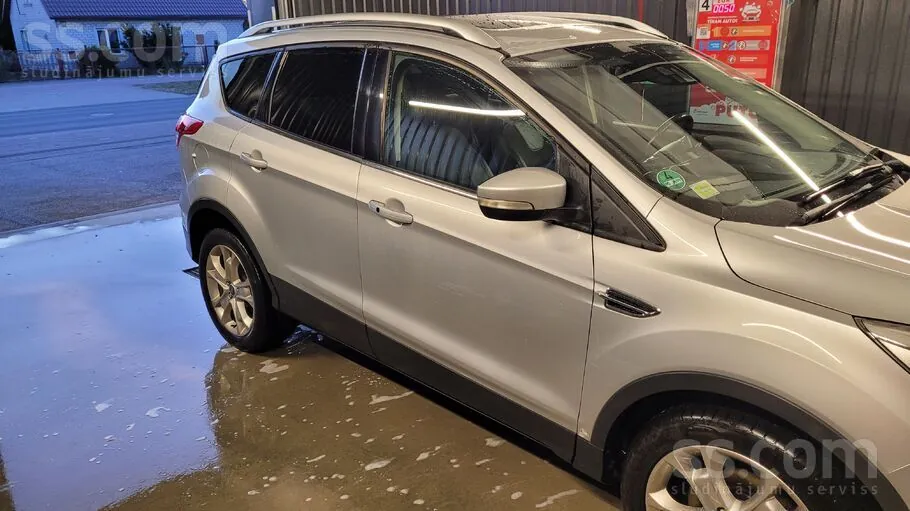 Ford Kuga 2013 photo 4
