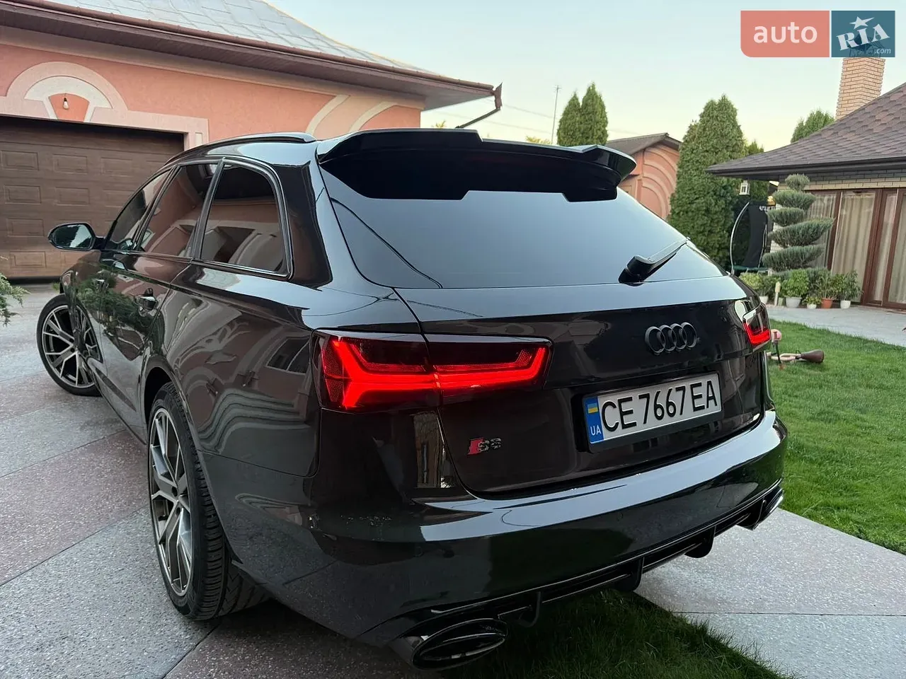Audi A6 2011 photo 2