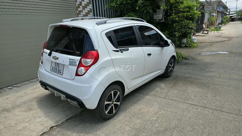Chevrolet Spark 2017 photo 2