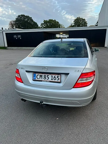 Mercedes-Benz C180 2010 photo 3
