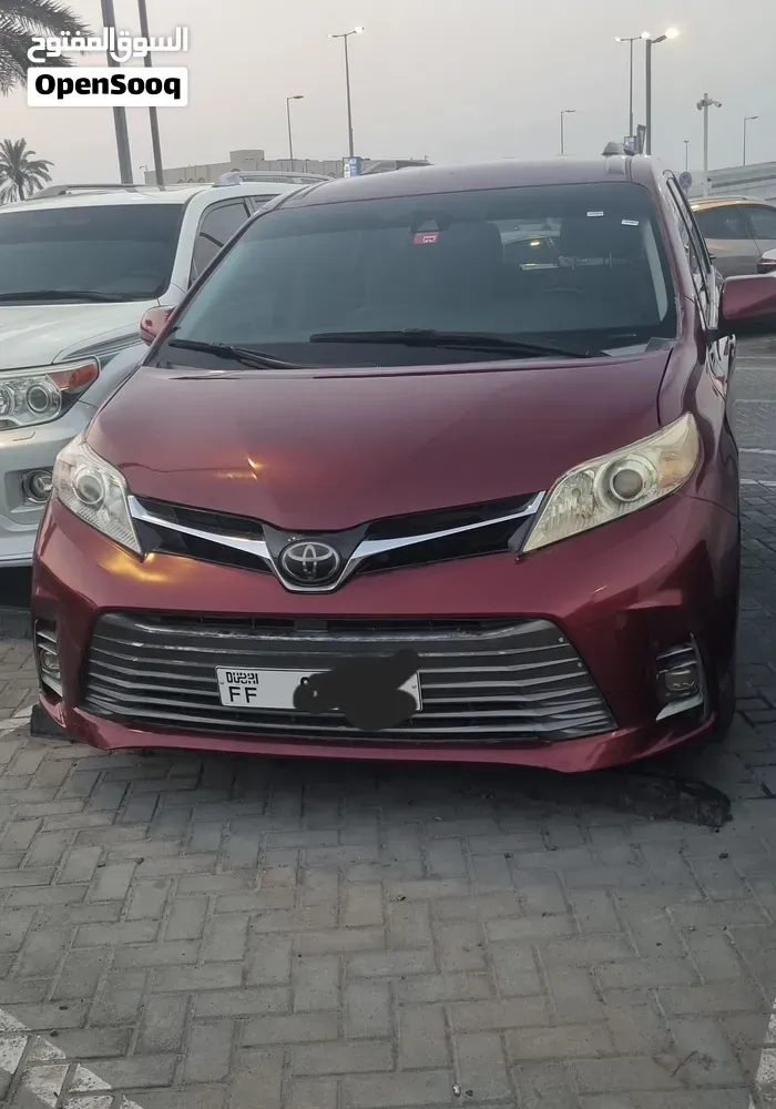 Toyota Sienna 2018 photo 3