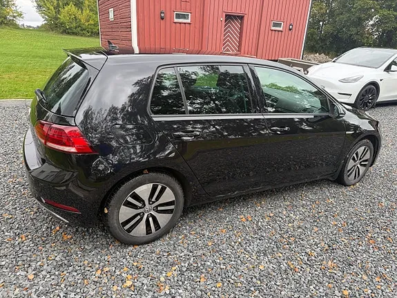 Volkswagen E-Golf 2018 photo 5